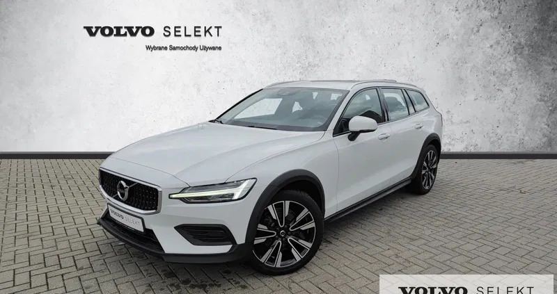 Volvo V60 Cross Country cena 139900 przebieg: 119891, rok produkcji 2019 z Kcynia małe 407